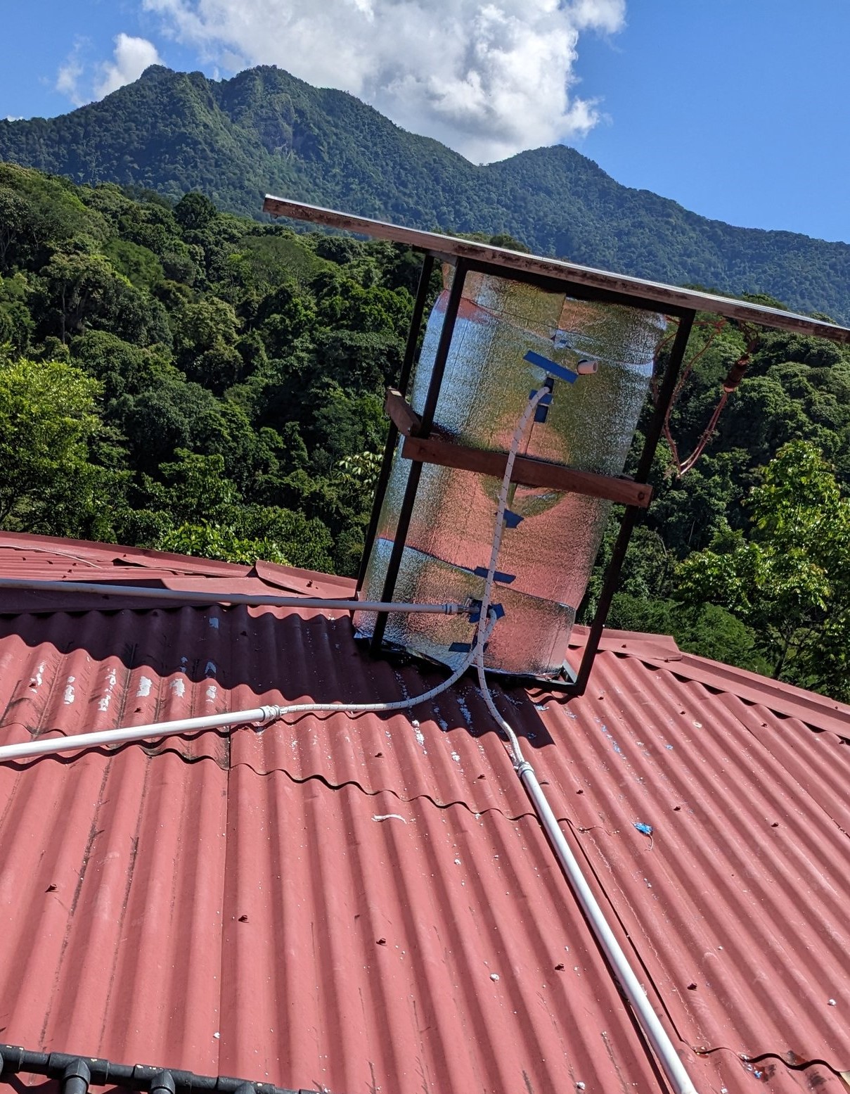 Solar water heater